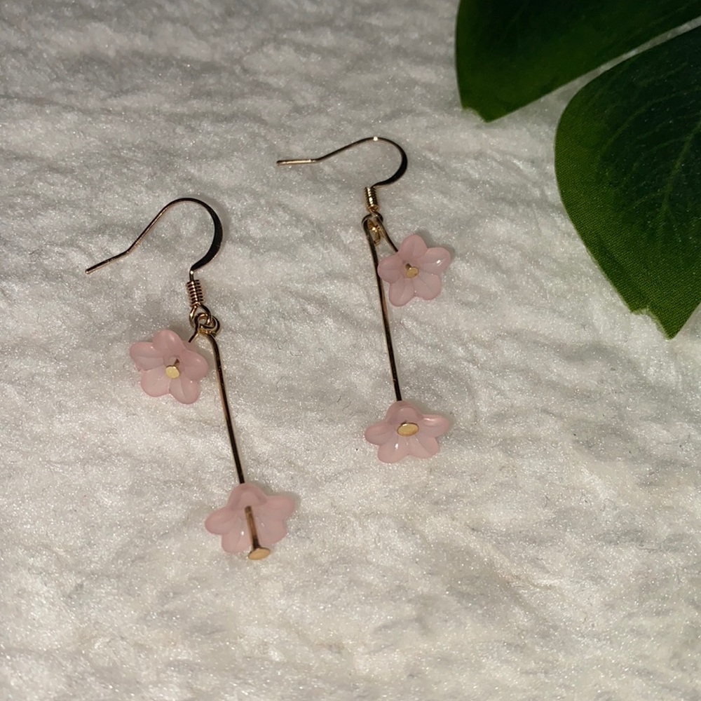 NEW UO Pink Lantern Floral Petal Dangle Earrings